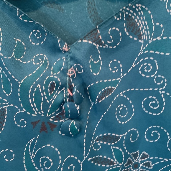 Kurta Lightweight Blue 3/4 Sleeve Women’s Approx. Medium Large -see measurements - Picture 5 of 10